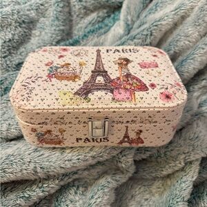 Adorable Paris-Themed Jewelry Box ✨ (Brand New)